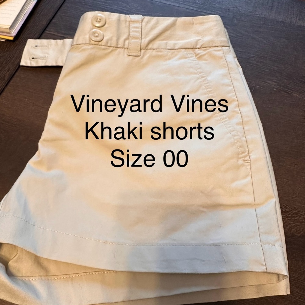 Vineyard Vines khaki shorts LIKE NEW